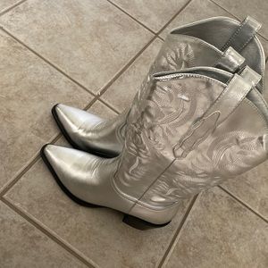 Silver size 9